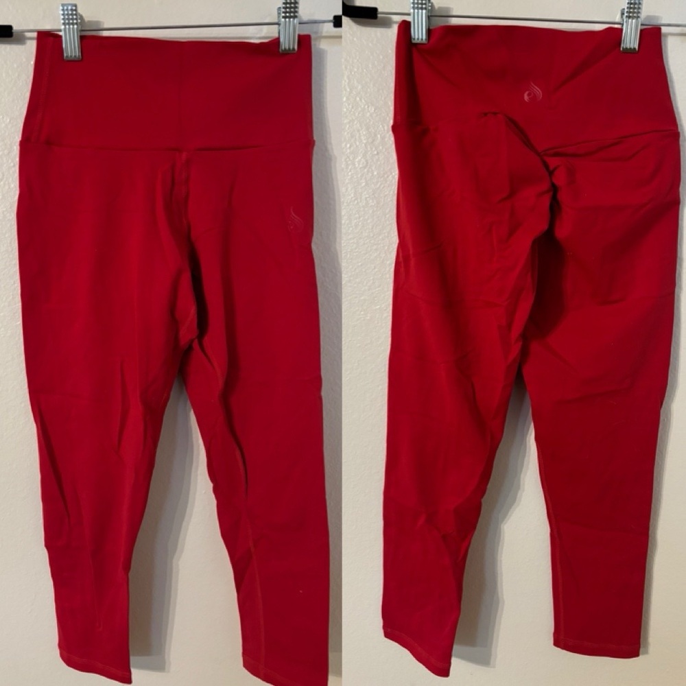 Ryderwear Cropped Red High-Waisted Leggings (Small)